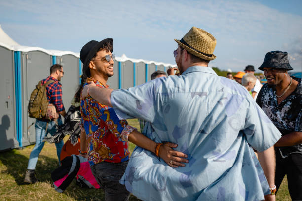 Best Long-term porta potty rental  in Clinton, IA