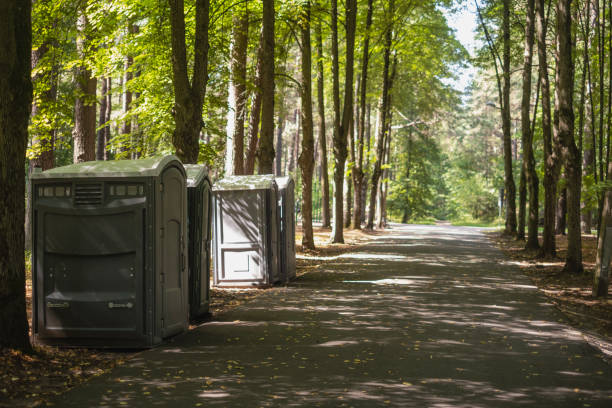 Portable bathroom rental in Clinton, IA
