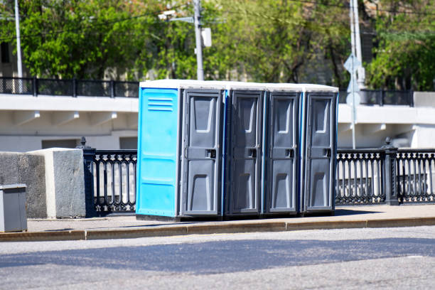 Best High-end porta potty rental  in Clinton, IA